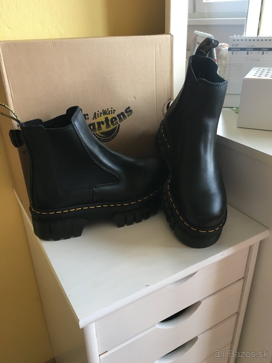 Dr.Martens Chelsea  kožené členkové čižmy