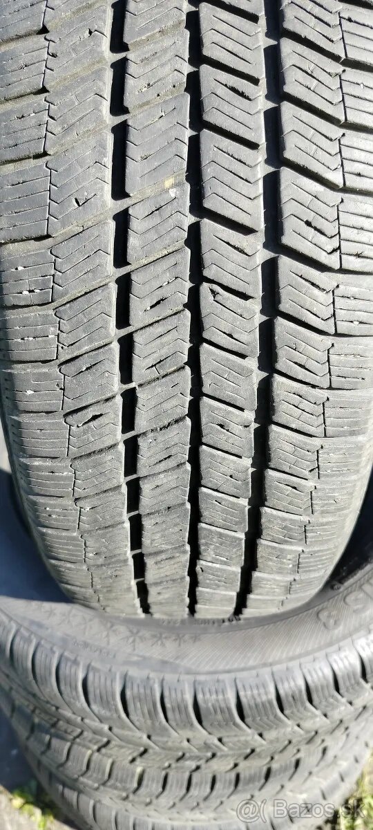 Predám 4 zimné pneumatiky 205/55 R16 91T Barum