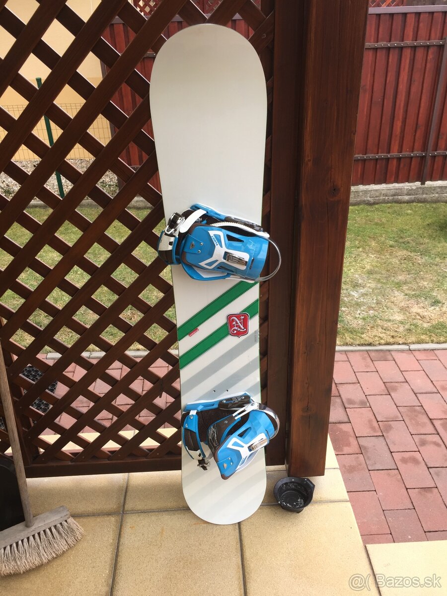 Snowboard NIDECKER 153CM