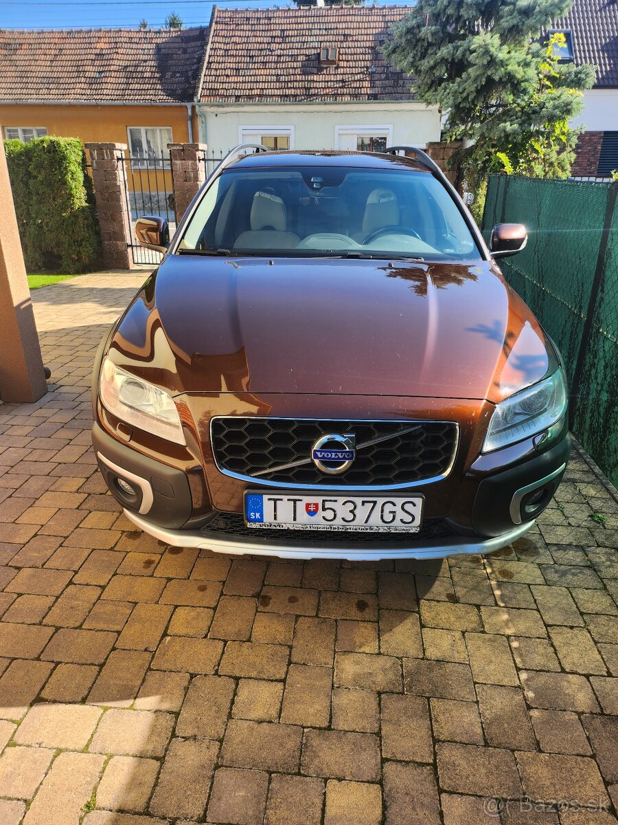 Predám Volvo xc70 2.4 AWD kup.na Slovensku