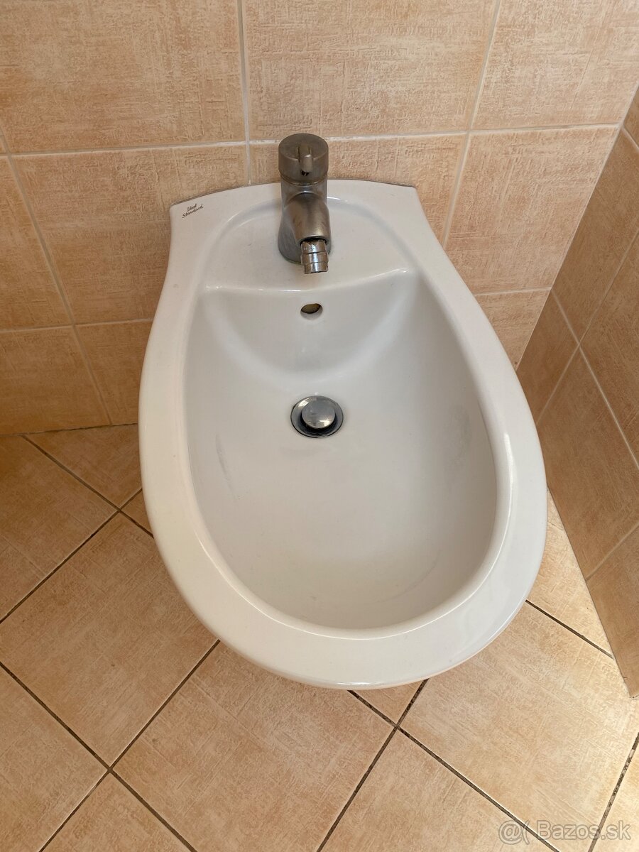 Závesný bidet Ideal Standard