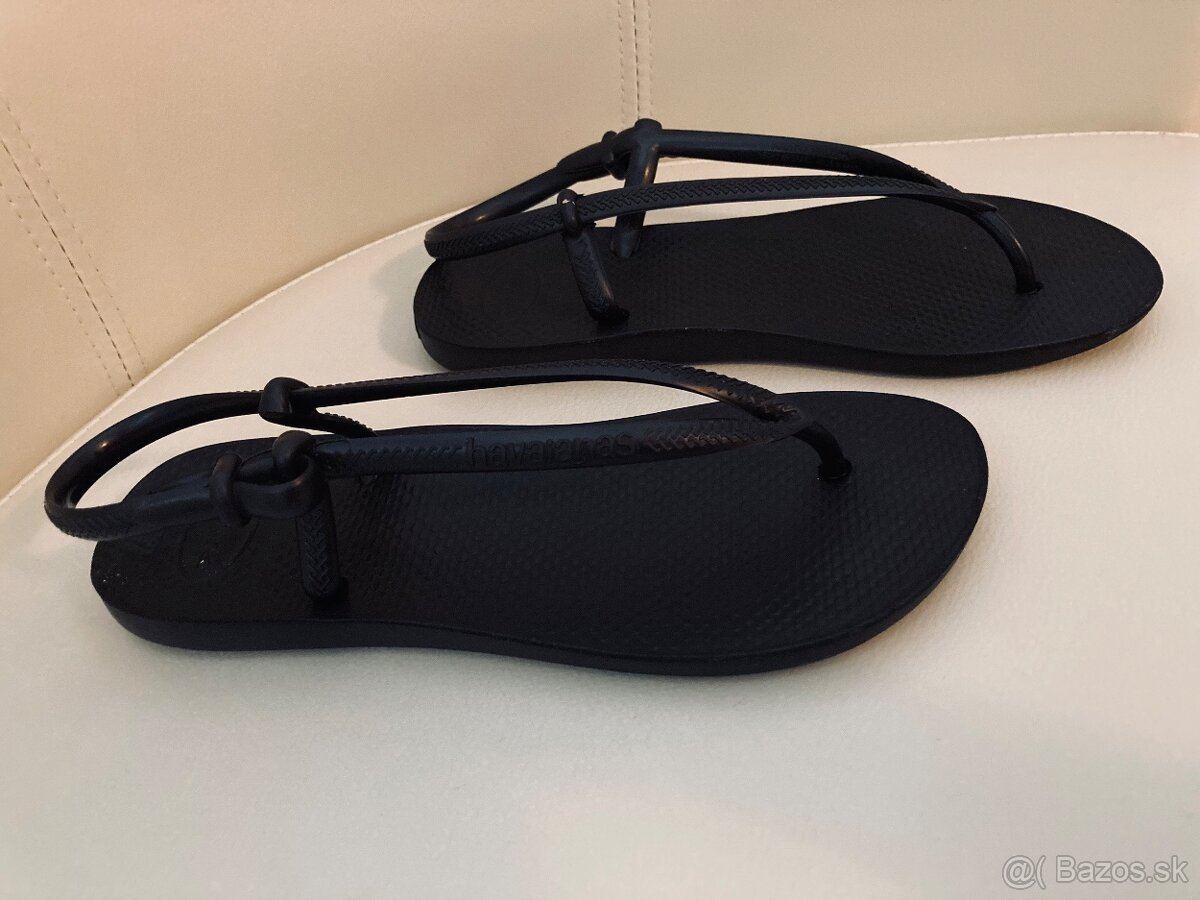 Havaianas šľapky čierne , stav ako nové