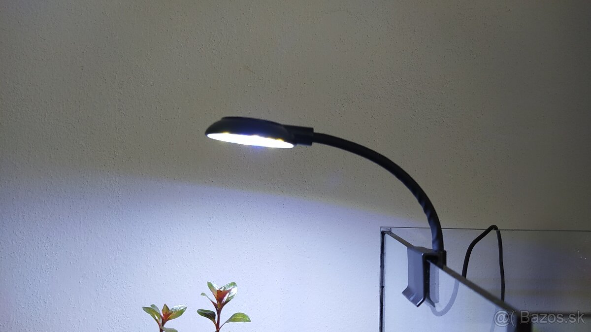 LED svetlo pre mini akvária