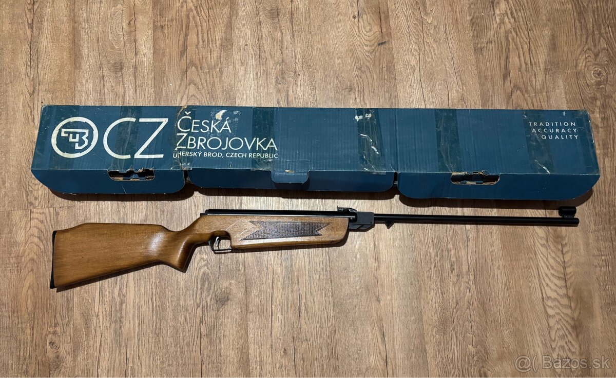 Slavia 631 model 77 LUX