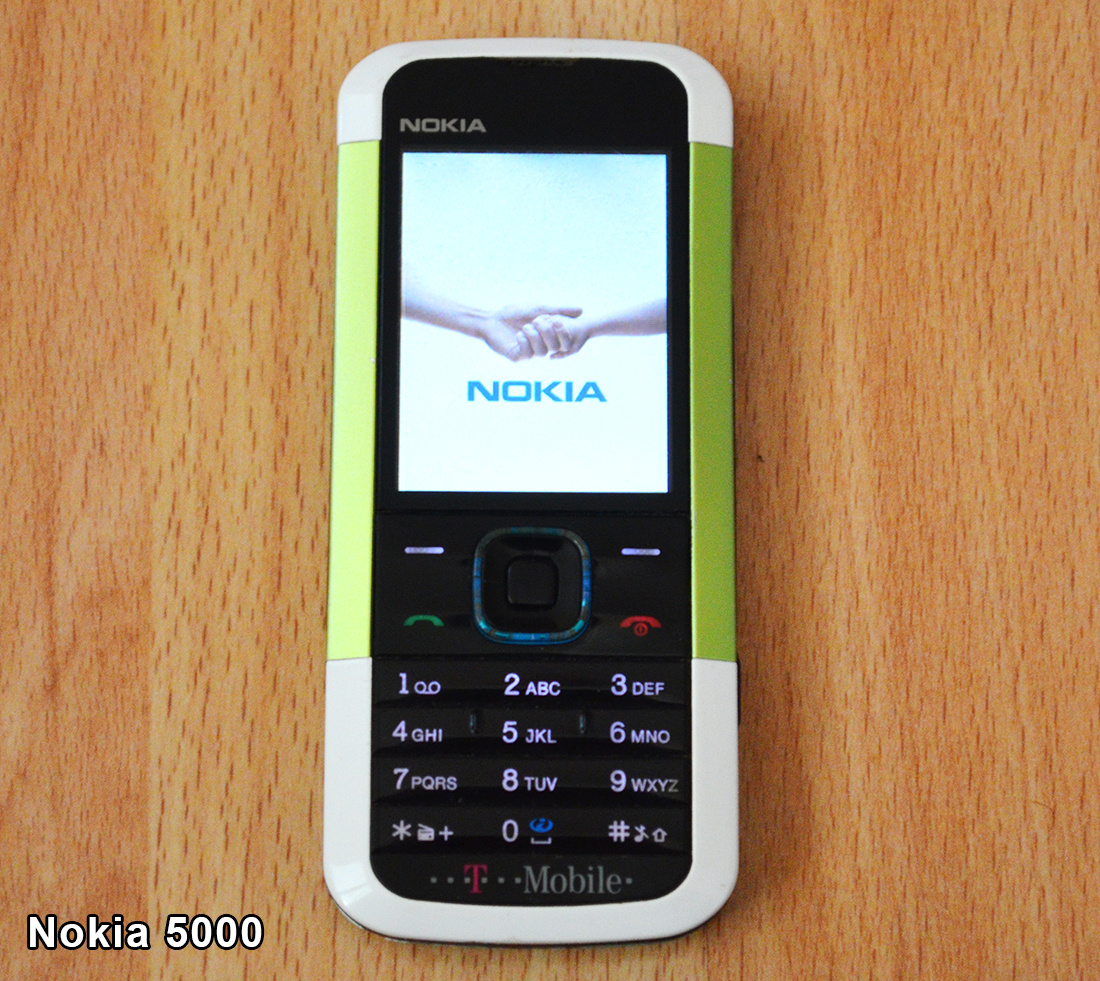 Nokia 5000, Nokia 220