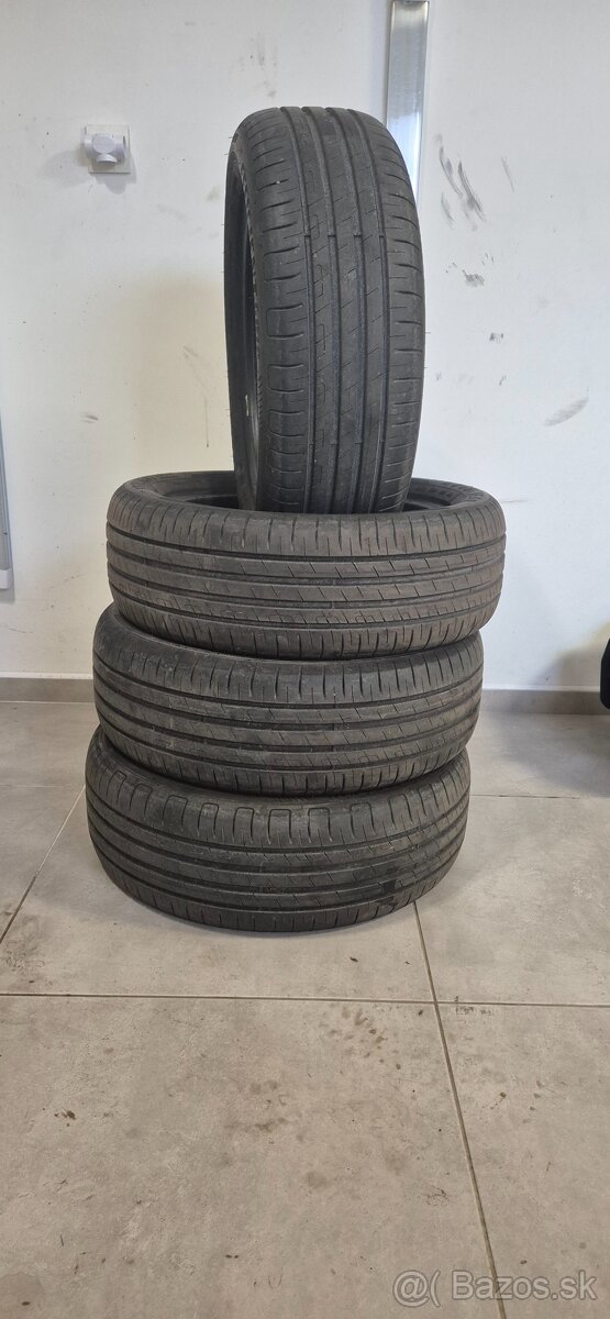 205/55 R17