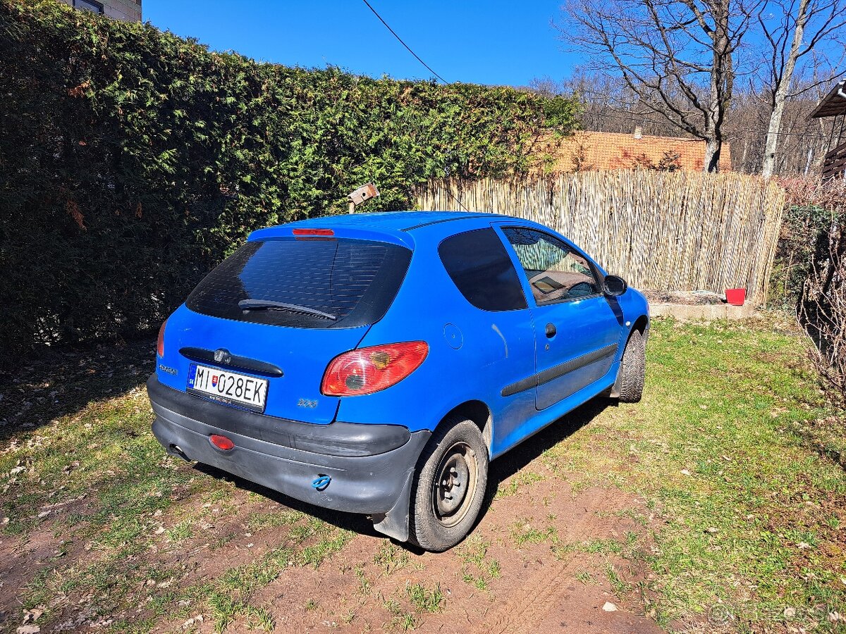 Peugeot 206