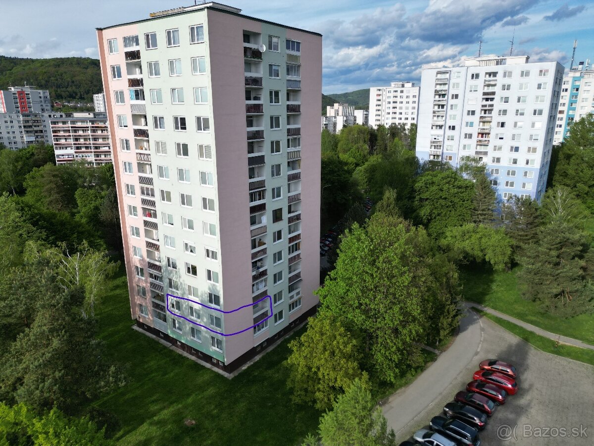 3 izbový byt - Třebíčska 9, Humenné