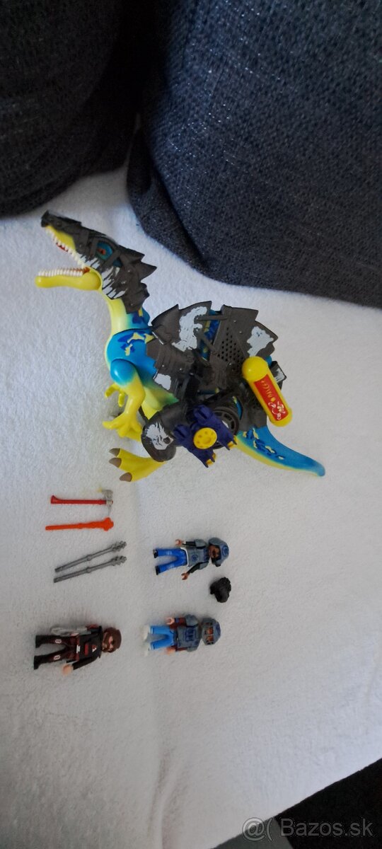 PLAYMOBIL Spinosaurus Dvojitá obranná sila