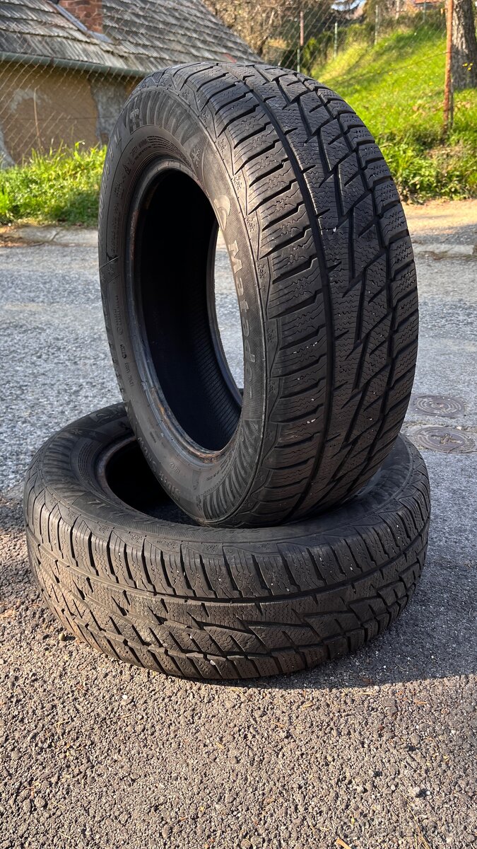 ❄️2ks zimné pneu 215/60 r16