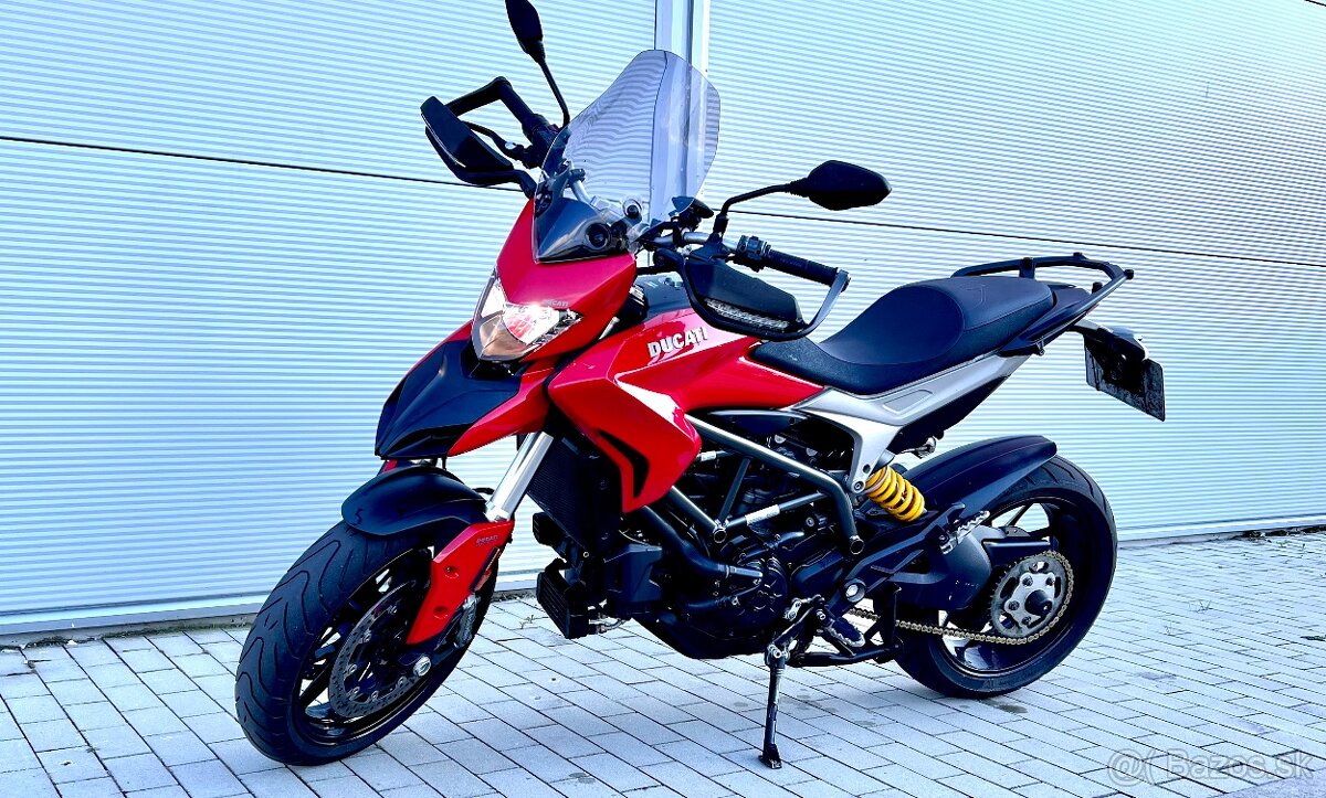 Ducati Hyperstrada 939