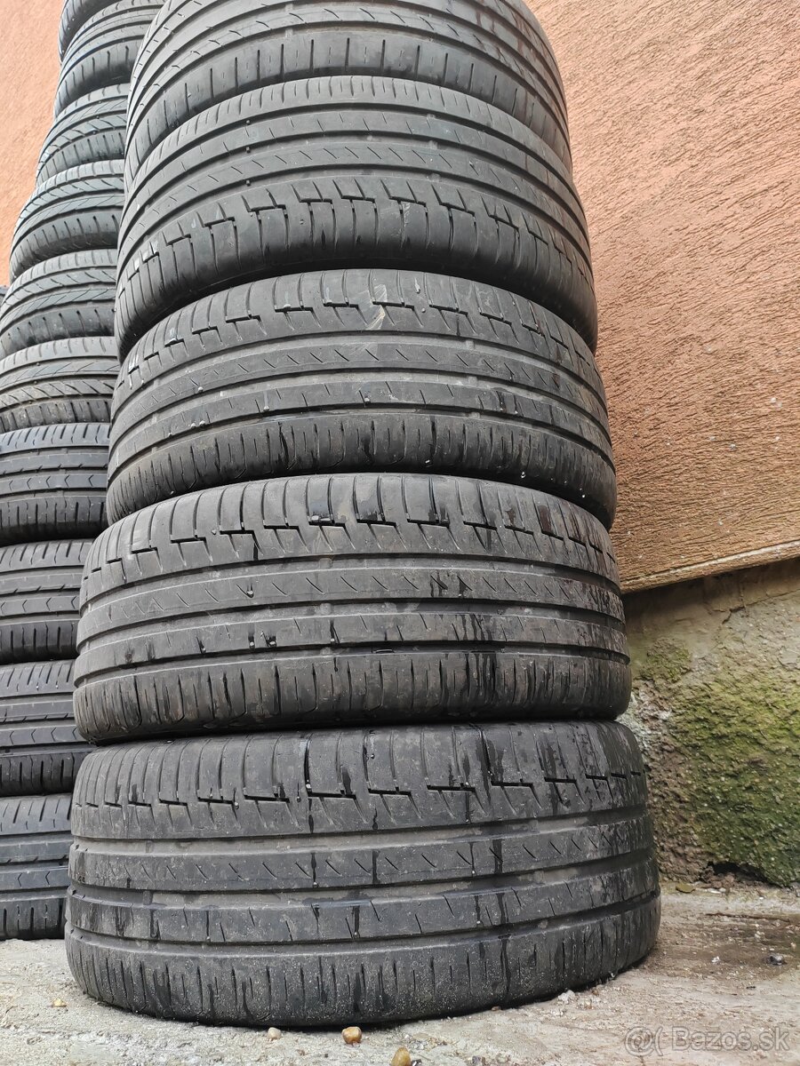 225/45 R17 Continental