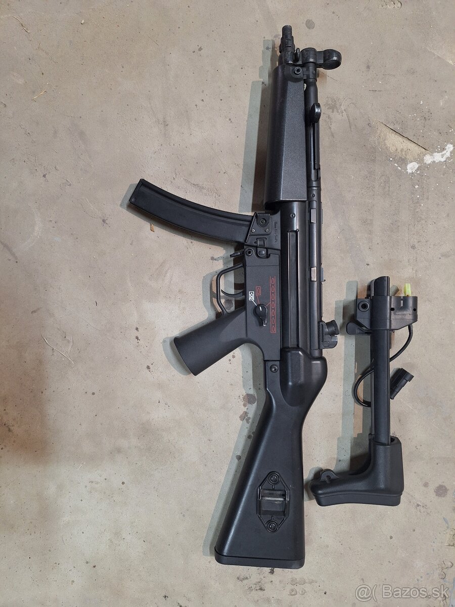 Airsoft MP5 A4. JG