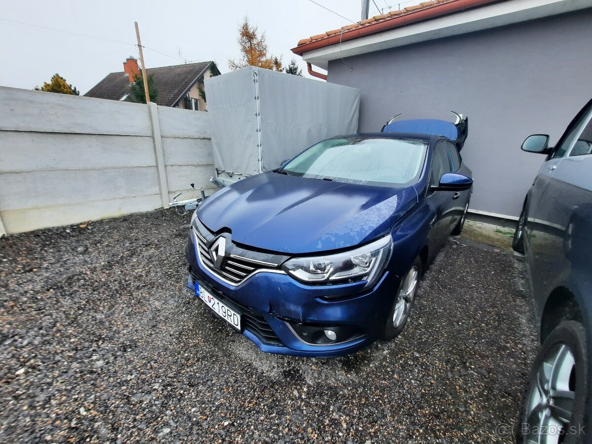 Renault megane na suciastky