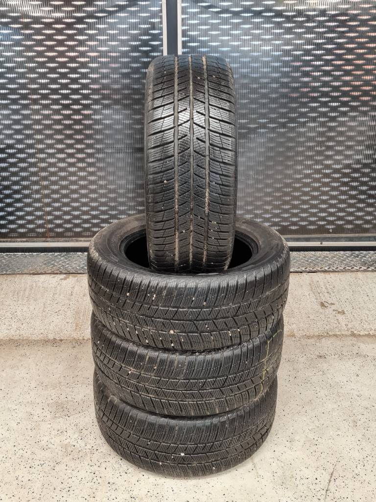 4x Zimné Barum 235/55 R17 103T zimné pneumatiky