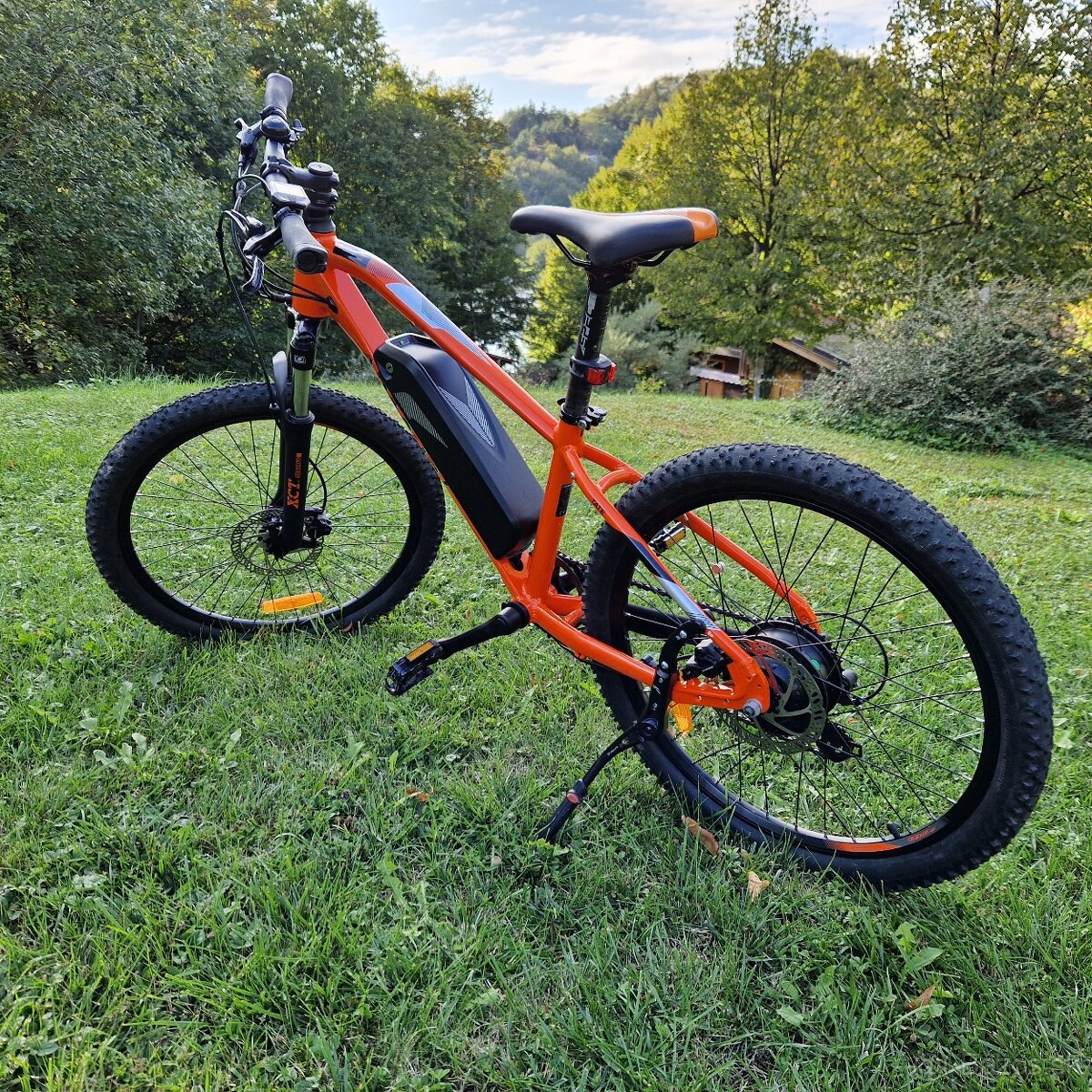 Detský elektrobicykel APACHE Tate 24