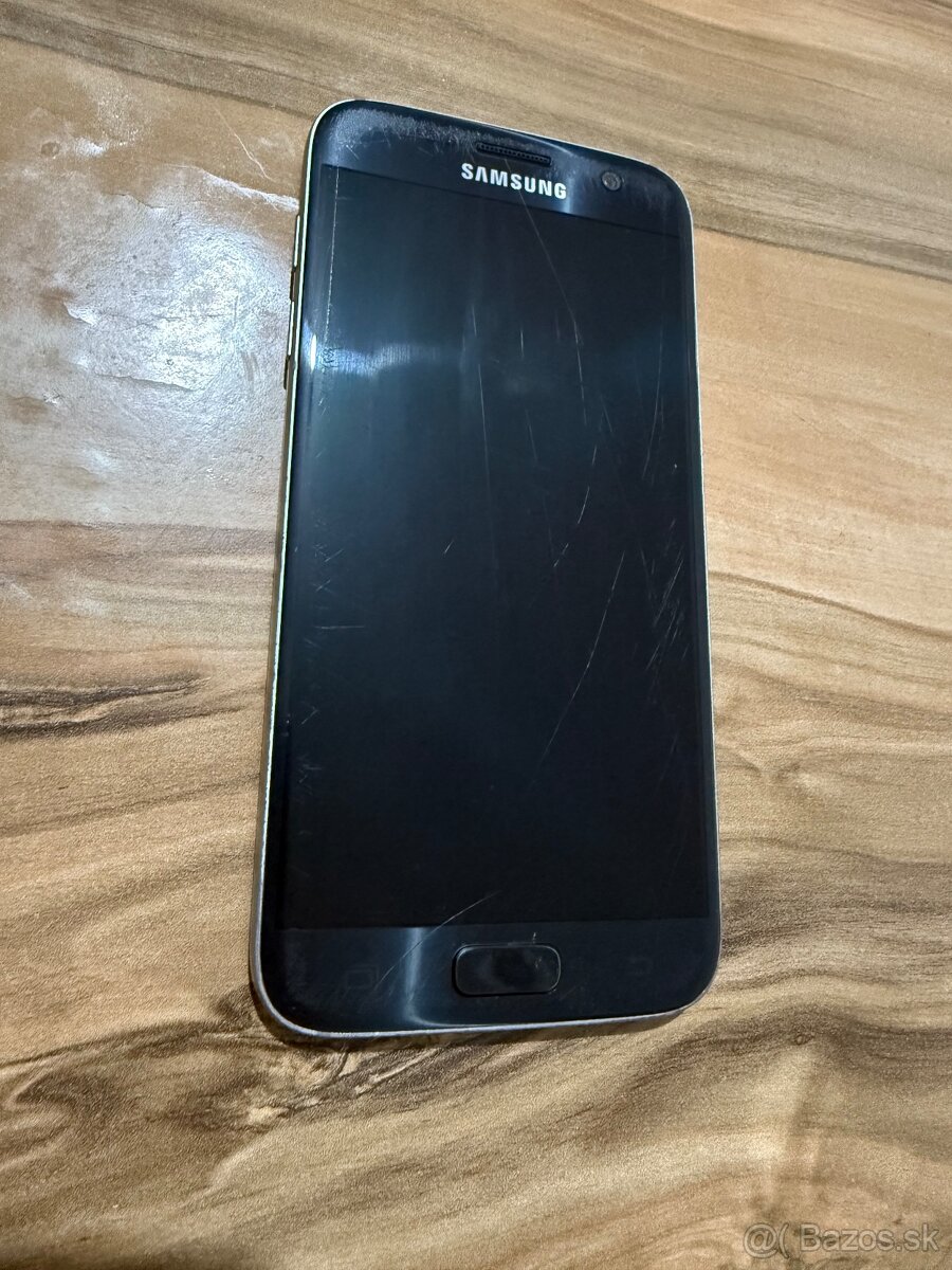 Predam Samsung Galaxy S7 32GB Známky používania