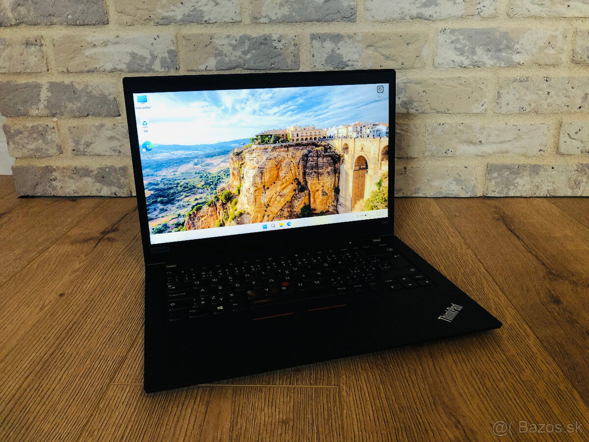 Predám refurbished Lenovo Thinkpad T490 s 2 ročnou zárukou