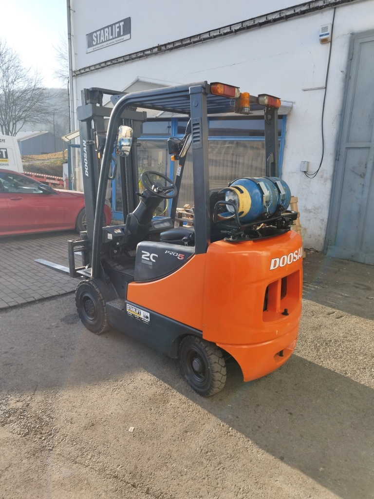 Doosan G20SC-7