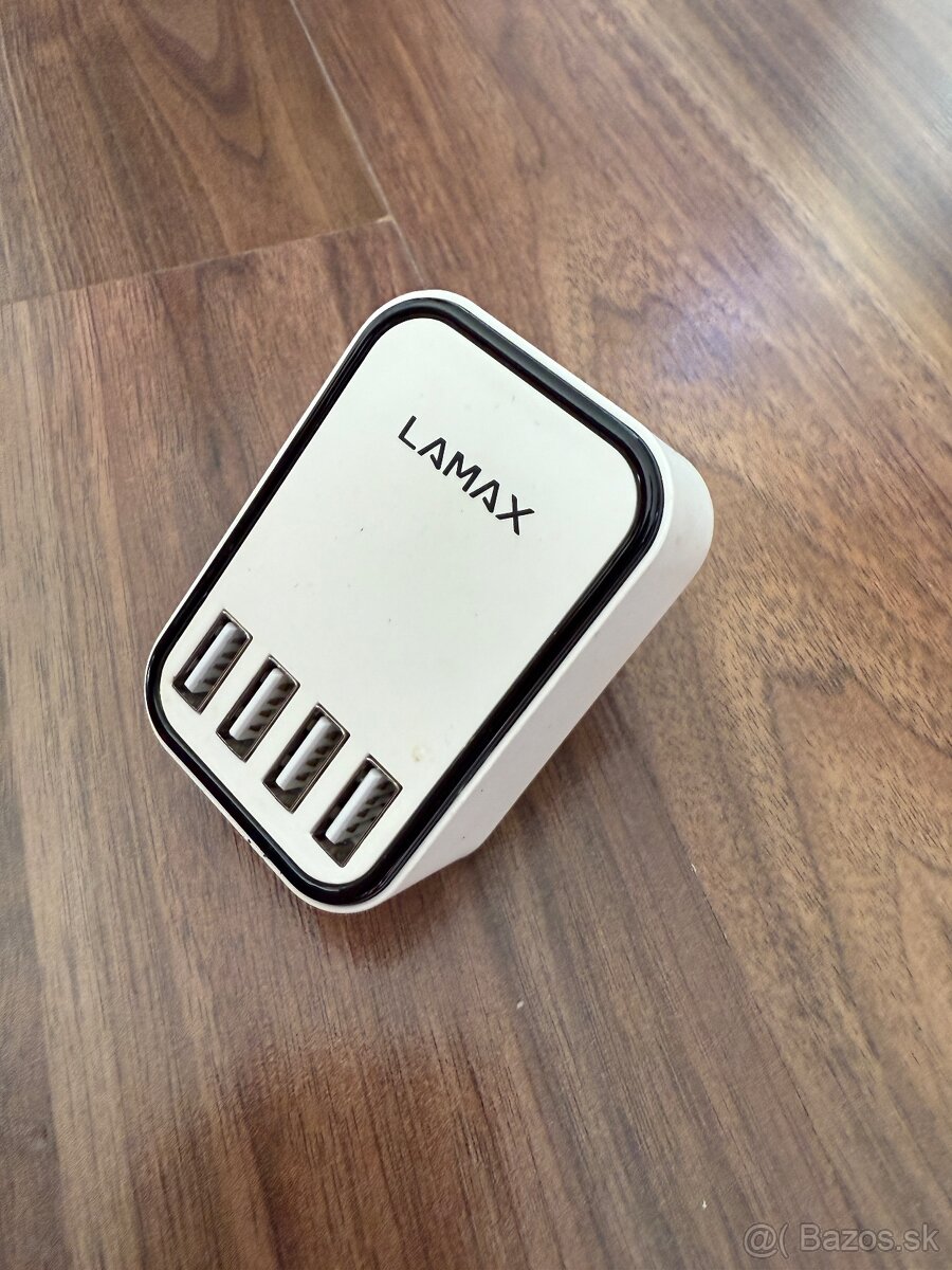 Nabijacka s 4x USB LAMAX USB Smart Charger 4.5A