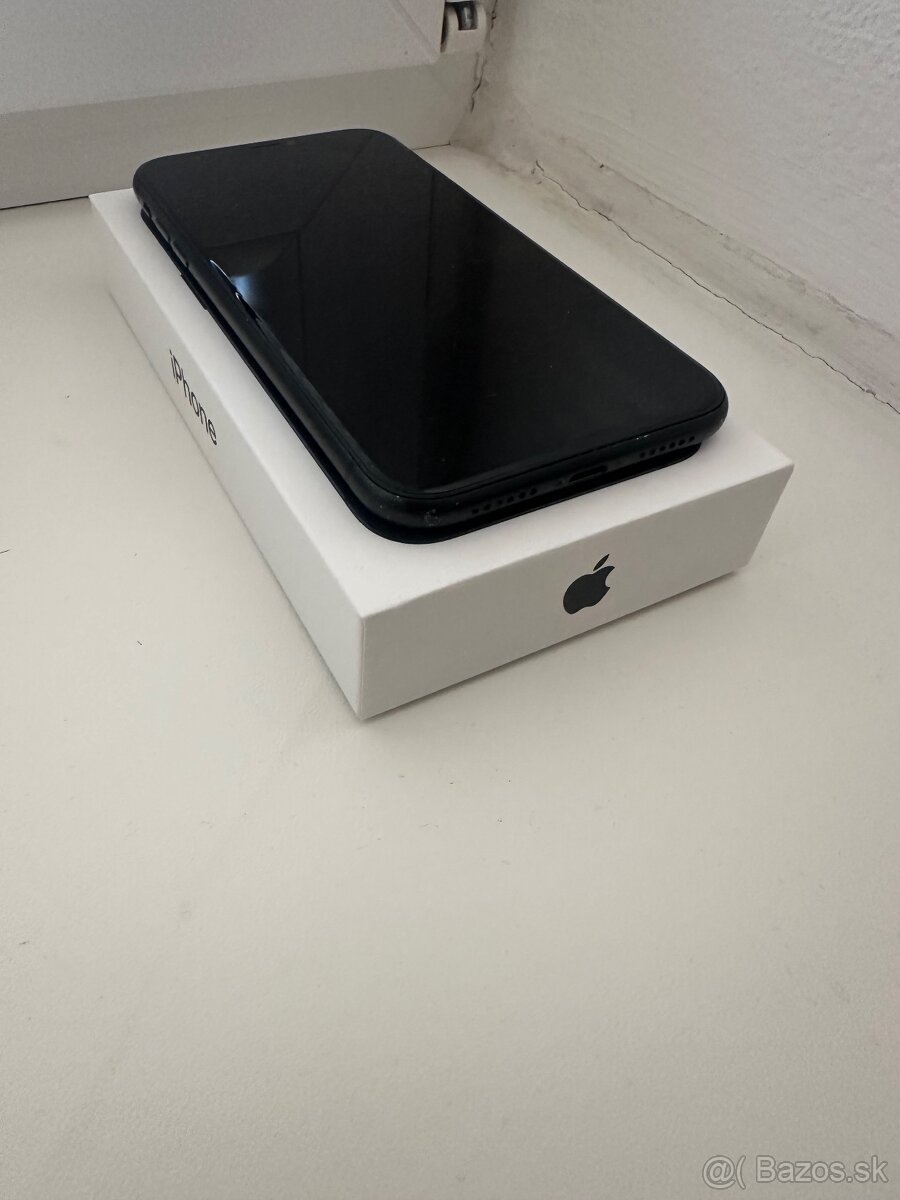 IPHONE XR ČIERNY