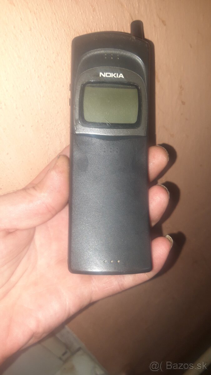 NOKIA 8110 BANAN