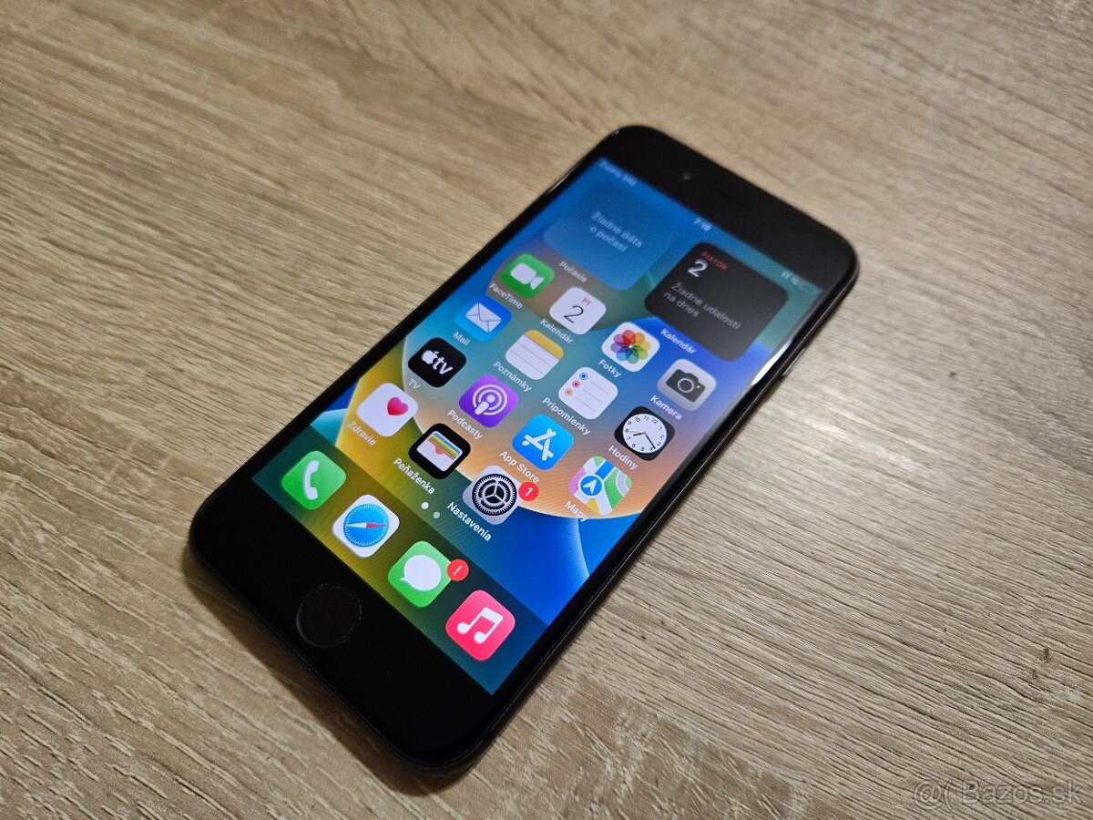 Iphone 8 64gb plnefunkcny bez poskodenia telefon v super sta