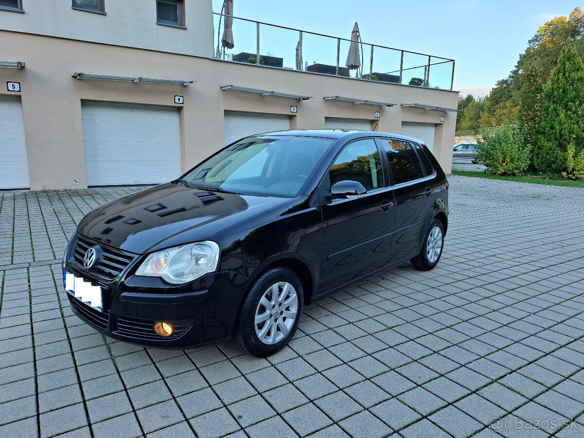 VOLKSWAGEN POLO 1.4i 12V 59 KW Comforline Facelift  R.V.2009