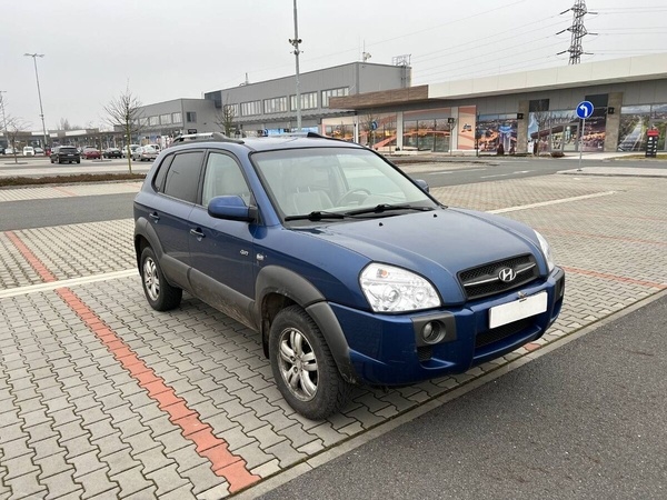 Hyundai Tucson 2.0 CRDi 130kW po 1maj v ČR NAVI