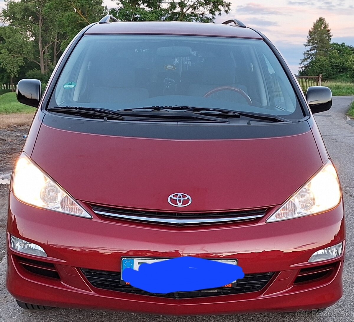 TOYOTA PREVIA   (nová cena)