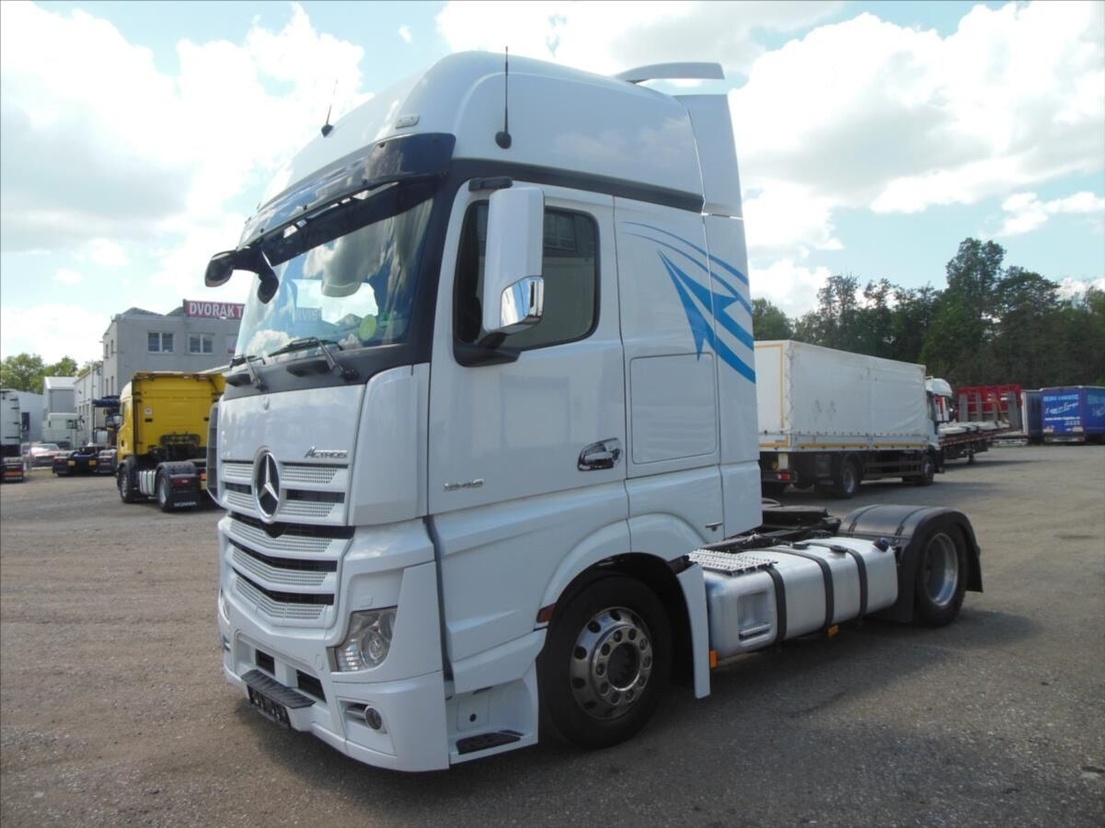 Mercedes-Benz Actros 1848 LowDeck