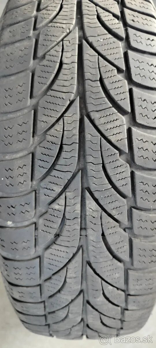 Predám 1 zimnú pneumatiku 185/65 R15 88T Paxaro