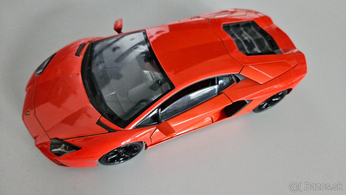 Lamborghini Aventador 1/18 Welly