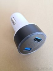 Nabíjačka USB do auta/kamiónu a indikátor stavu akumulátora