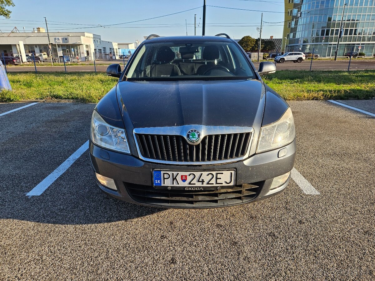 Škoda Octavia 2 Combi 1,9TDI PD  Elegance - sadnúť a jazdiť