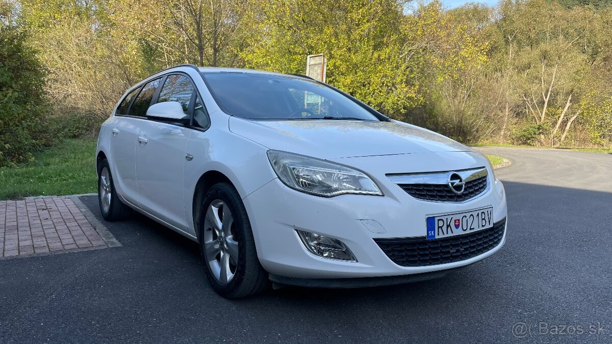 Opel Astra J Sport Tourer 1,7 CDTI  81kw