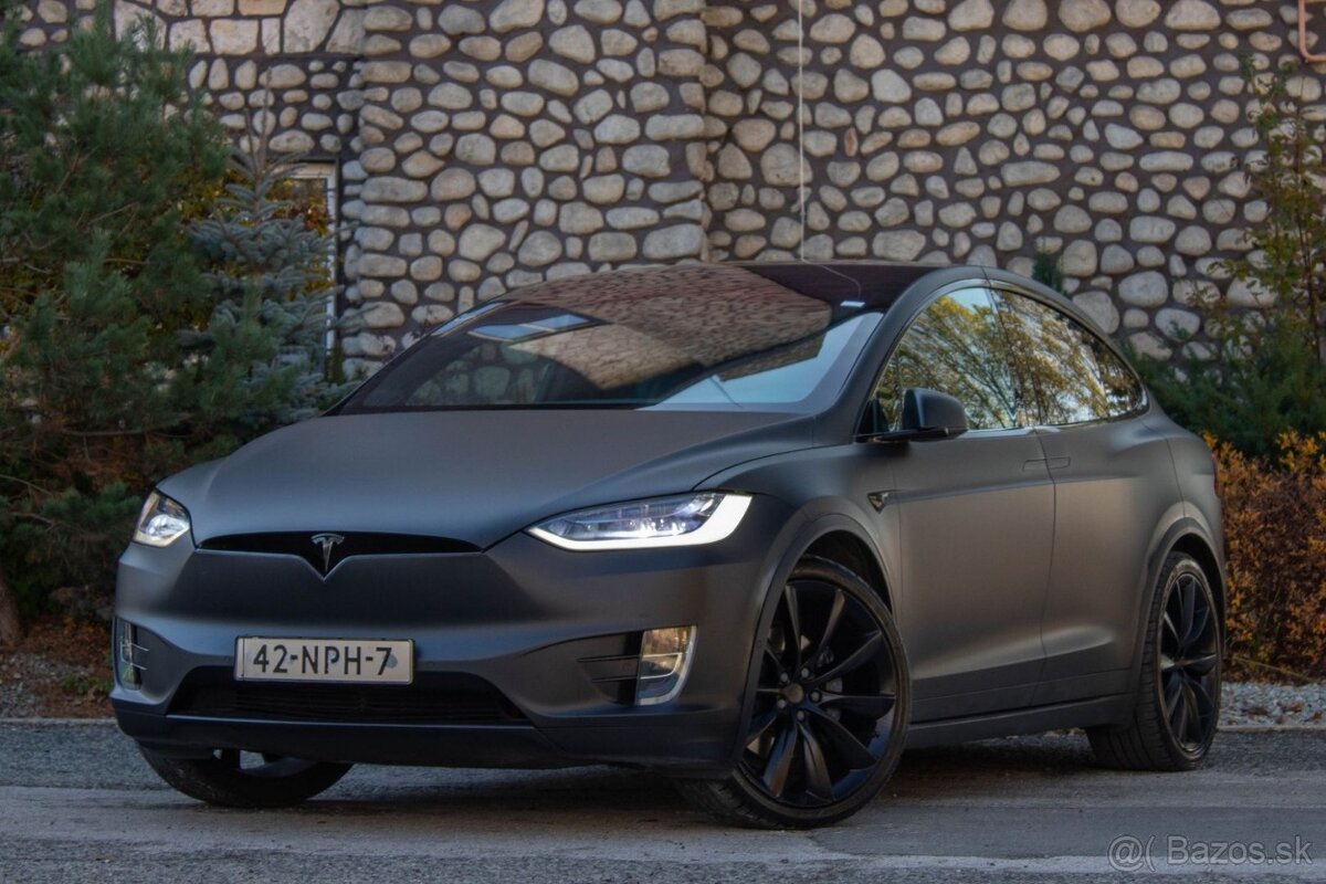 Tesla Model X 100D