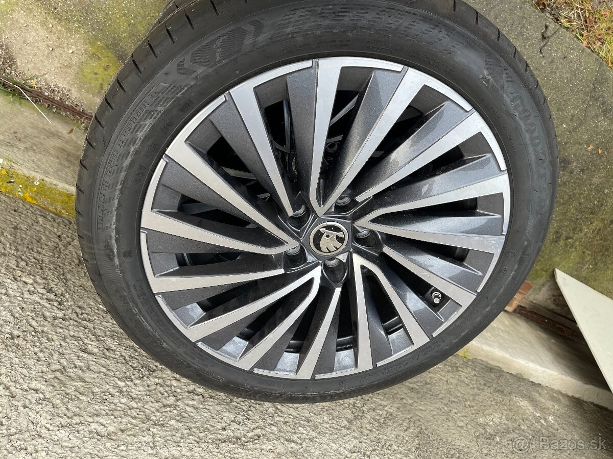 nove ALU dsky skoda superb 18" 235/40r18