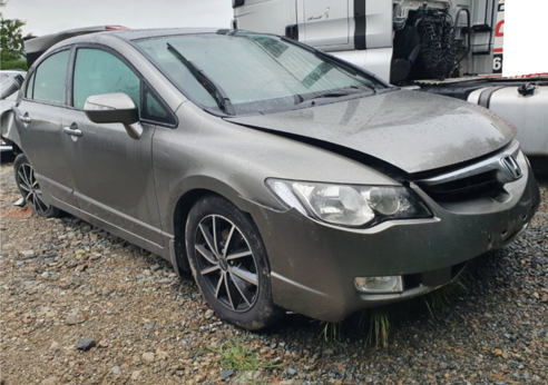 Rozpredám na náhradné diely Honda Civic 2008