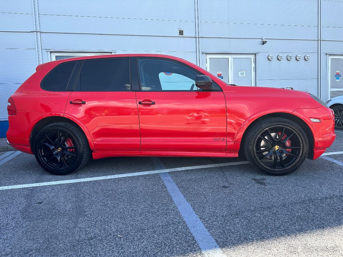 Porsche cayenne GTS