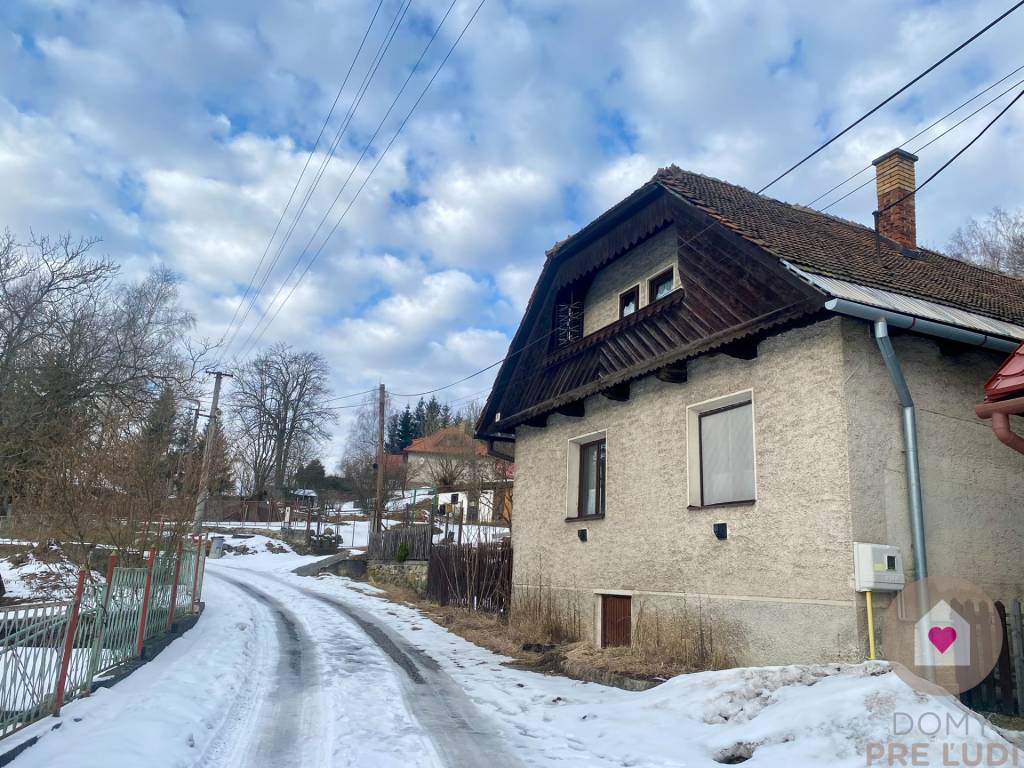 KREMNICKÉ BANE-Predaj rodinného domu v pôv.stave pri SKI KRA