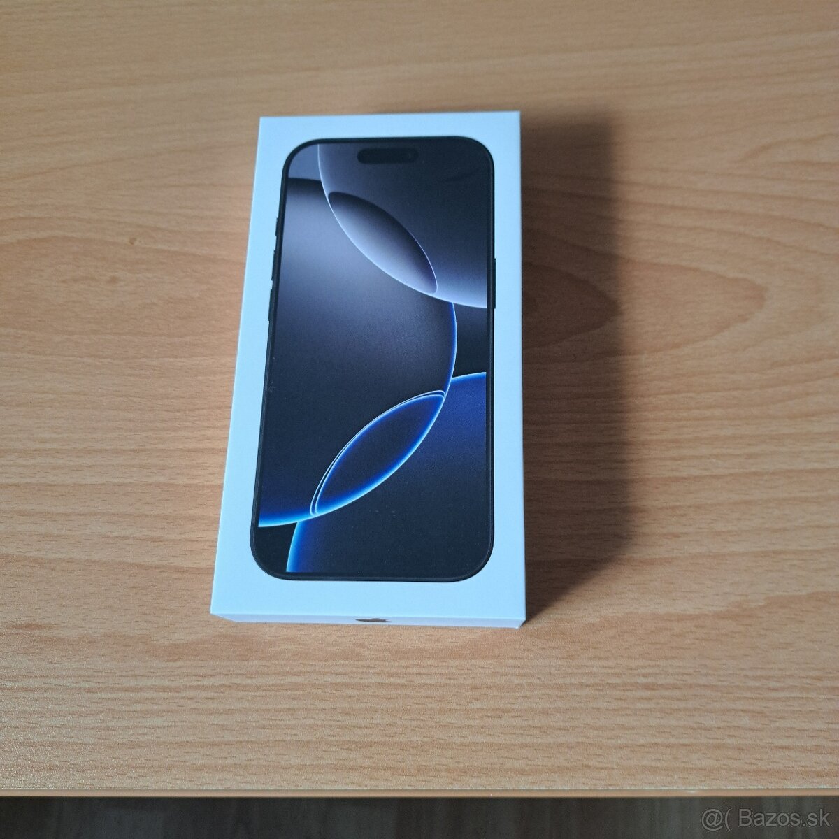 predam novy Iphone 16 Pro 256GB