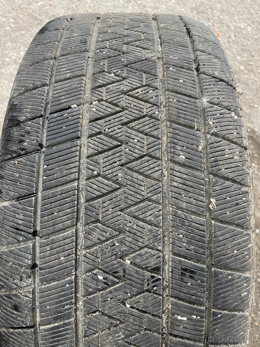 Celoročne M+S 275/45 r20