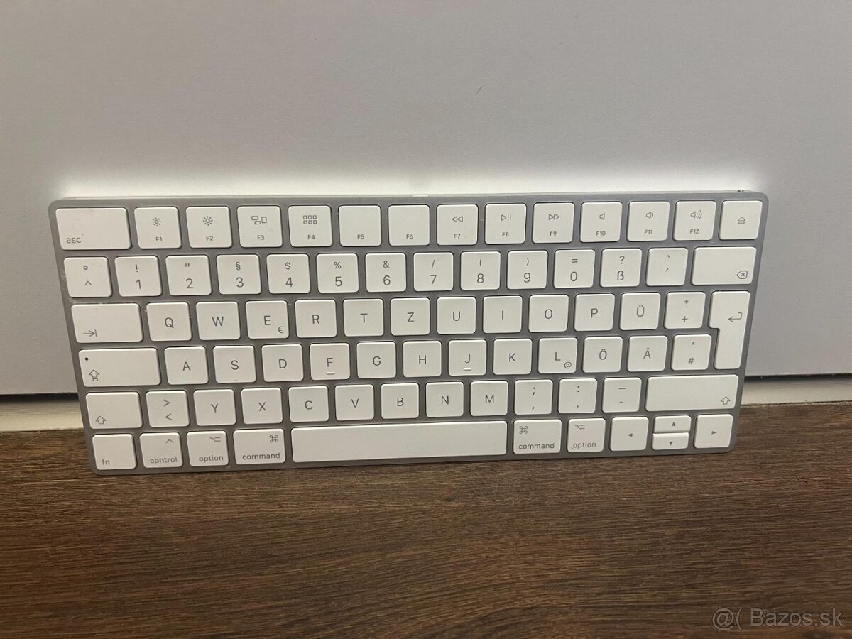 Apple Keyboard