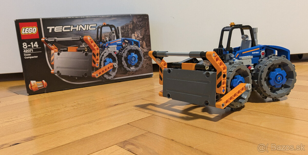 lego technic 42071 - dozer compactor