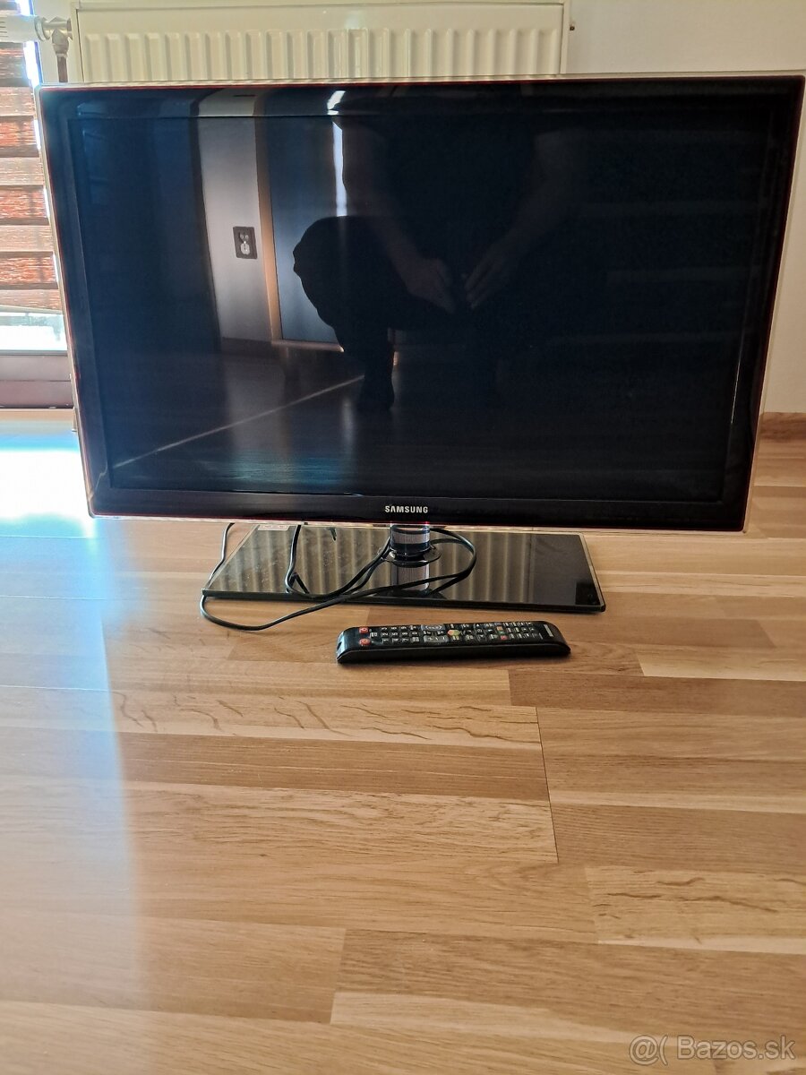 Samsung  televízor UE32d5500rw