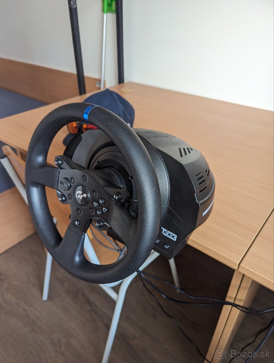 Thrustmaster t300 rs