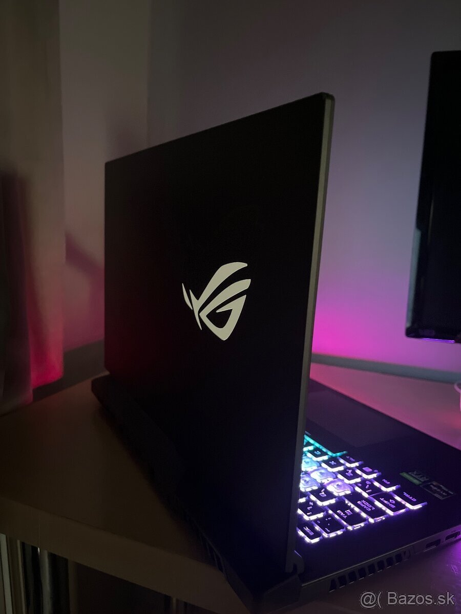 Asus rog Strix g15 nepoužívaný