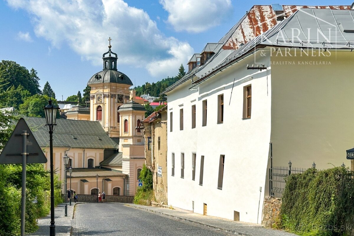 V centre Banskej Štiavnice 3 bytové jednotky na predaj