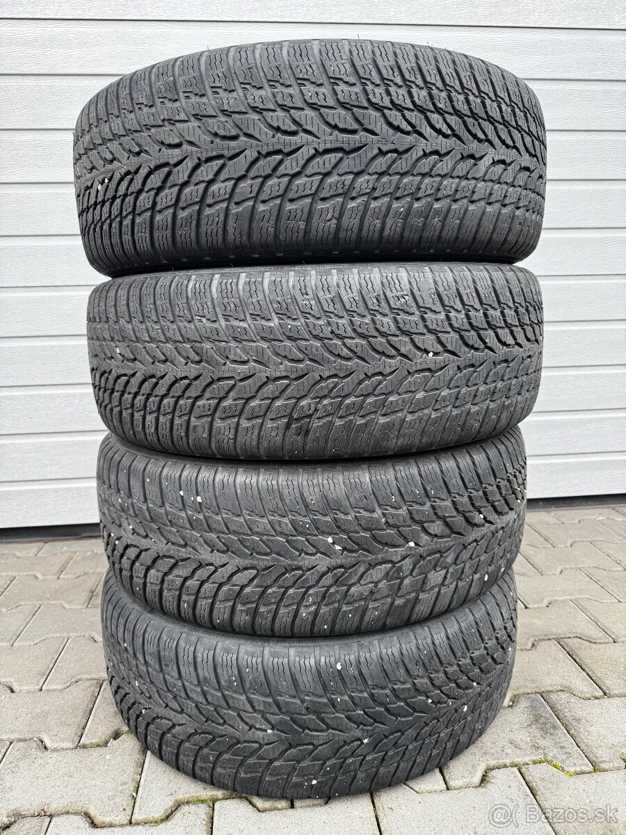 Nokian wr snowproof 215/60 r17